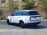 رينج روڤر إس إي 2023